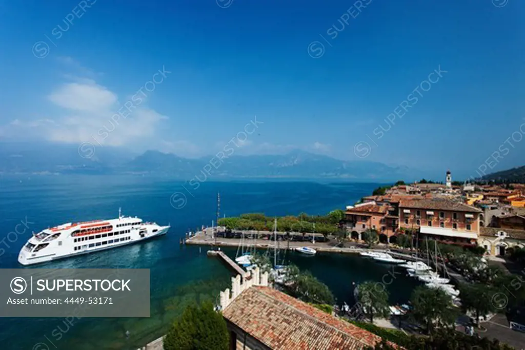 Excursion boat, Harbor, Torri del Benaco, Lake Garda, Veneto, Italy