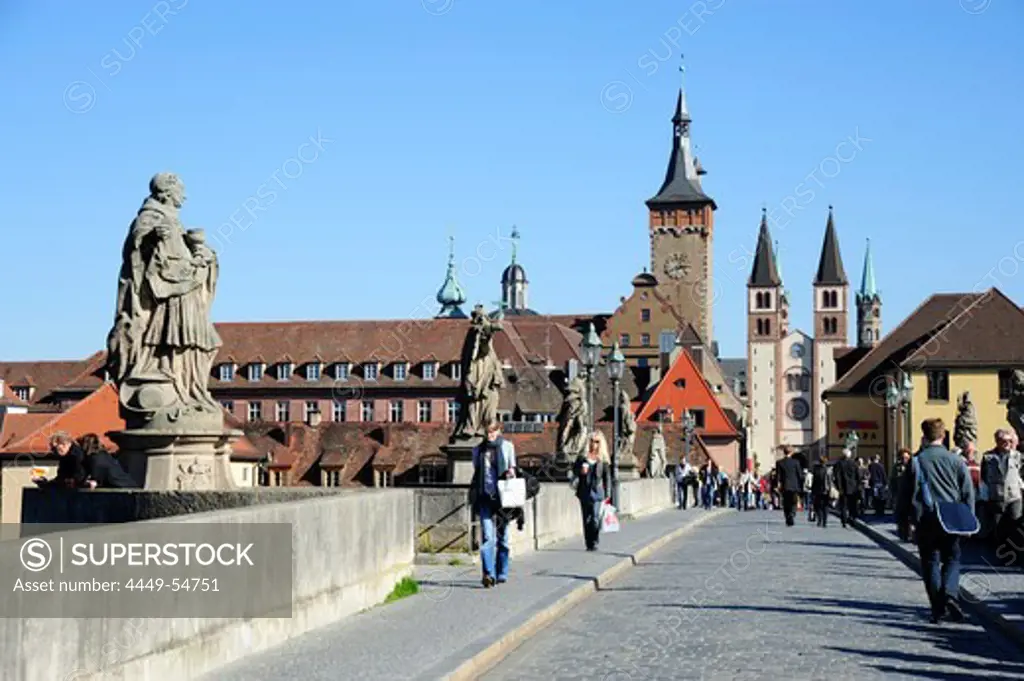 Old Main bridge, town hall and Wuerzburg Cathedral, St. Kilian Cathedral, Wuerzburg, Wuerzburg, Lower Franconia, Bavaria, Germany, Europe