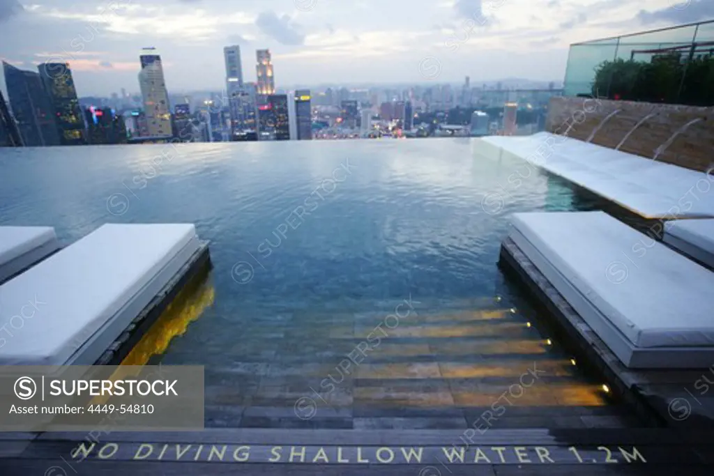 Sands SkyPark and Infinity Pool in the evening light, Marina Bay Sands, Hotel, Singapore, Asia