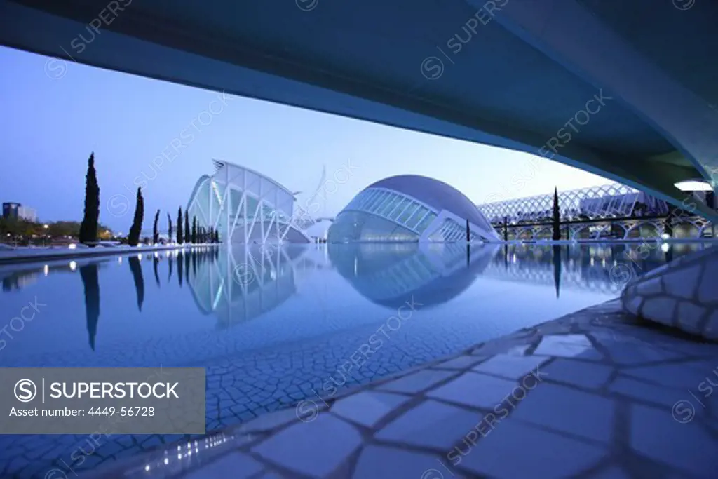 Museo de las Ciencias Príncípe Felipe, L'Hemisferic, Architect Santiago Calatrava, Valencia, Spain