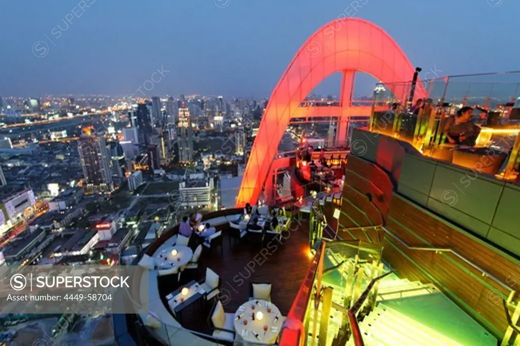Red Sky Bar, 55th flour, Centara Grand Hotel, Central World, Bangkok, Thailand