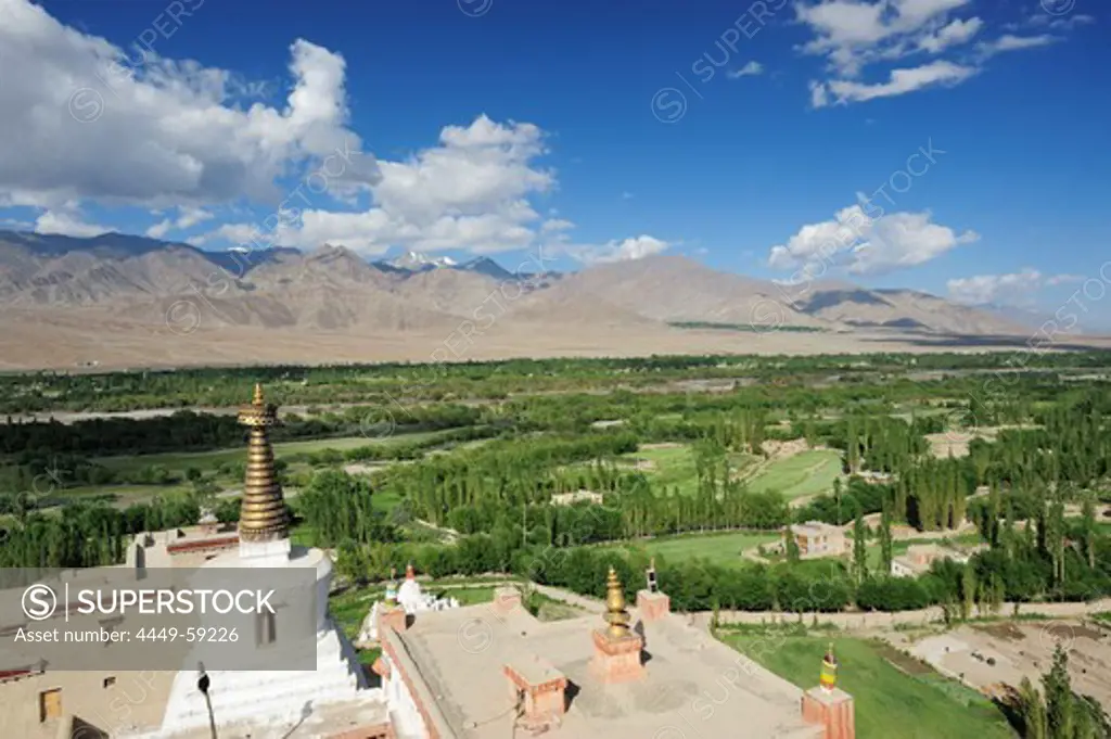 Stupa with view to valley of Indus, monastery of Shey, Leh, valley of Indus, Ladakh, Jammu and Kashmir, India