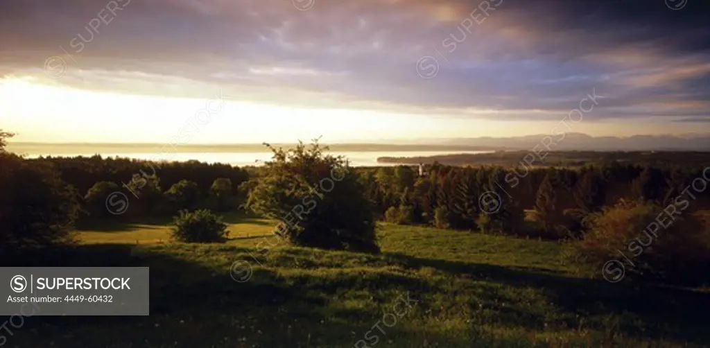 Ilkahoehe near Tutzing with view towards lake Starnberger, Upper Bavaria, Germany