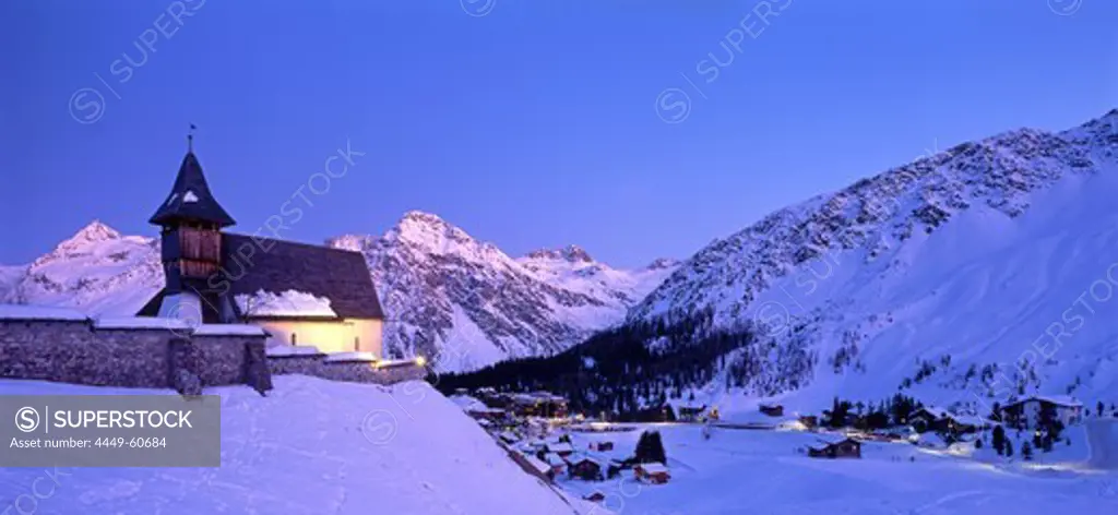 Switzerland, Arosa, winter landscape, little chapel, twilight