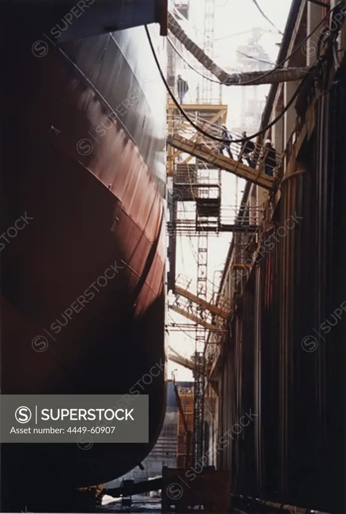 Queen Mary 2, Shipyard in Saint-Nazaire, France
