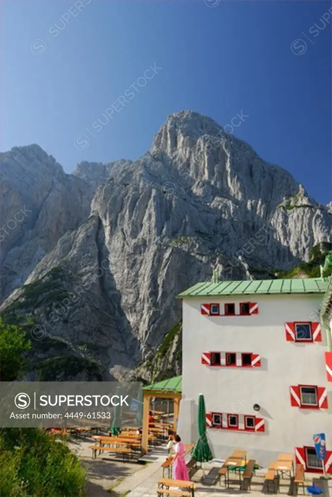 Lodge Stripsenjochhaus with Totenkirchl, Wilder Kaiser, Kaiser range, Kufstein, Tyrol, Austria