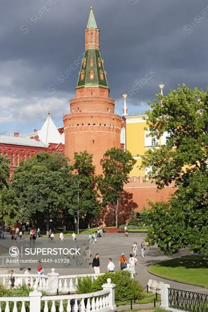 Alexander garden and Arsenal tower, Moscow, Russia