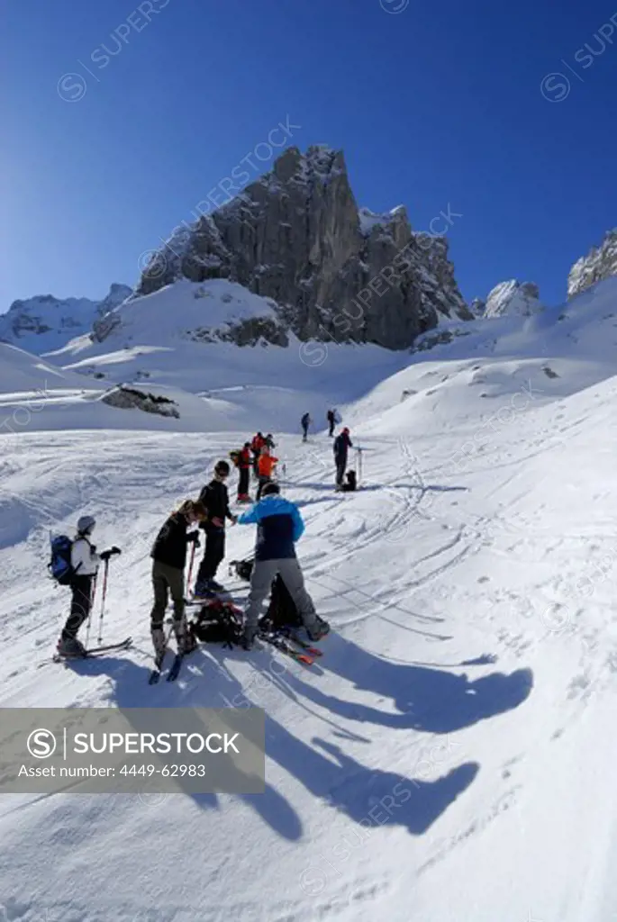 Group of backcountry skiers resting, Griesner Kar, Wilder Kaiser, Kaiser range, Tyrol, Austria