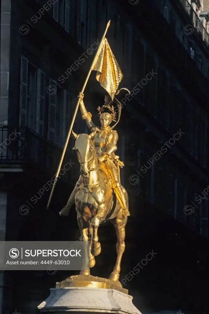Joan of Arc memorial, gilded equestrian statue, Place des Pyramides, Rue de Rivoli, Paris, France