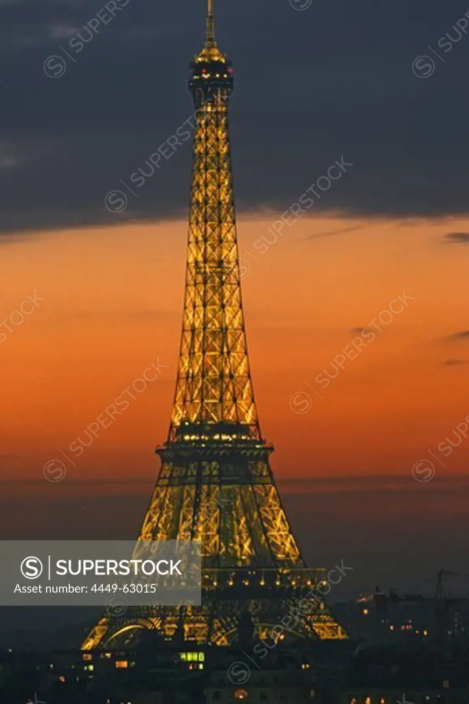 Paris at night, city lights, Eiffel Tower und Seine, engineer Gustave Eiffel, 1889, Paris, France