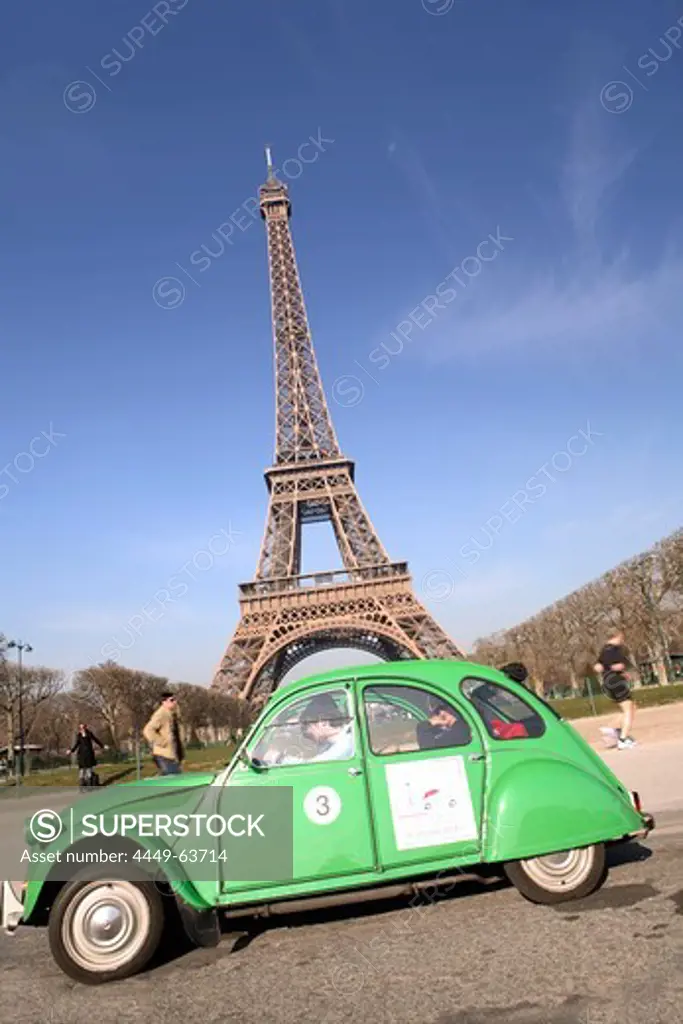Citroen 2CV6, Eiffel Tower, Parc du Champs de Mars, Paris, France