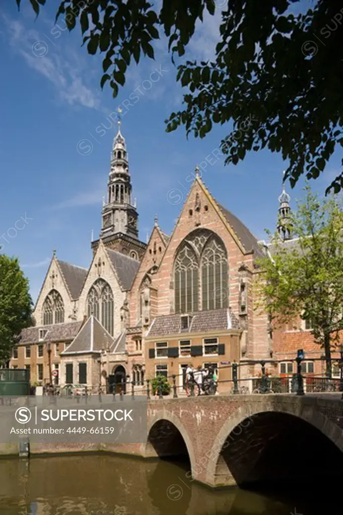Church, Oude Kerk, Walletjes, Oude Kerk Old Church, St. Nicholas, Walletjes Red light district, Amsterdam, Holland, Netherlands