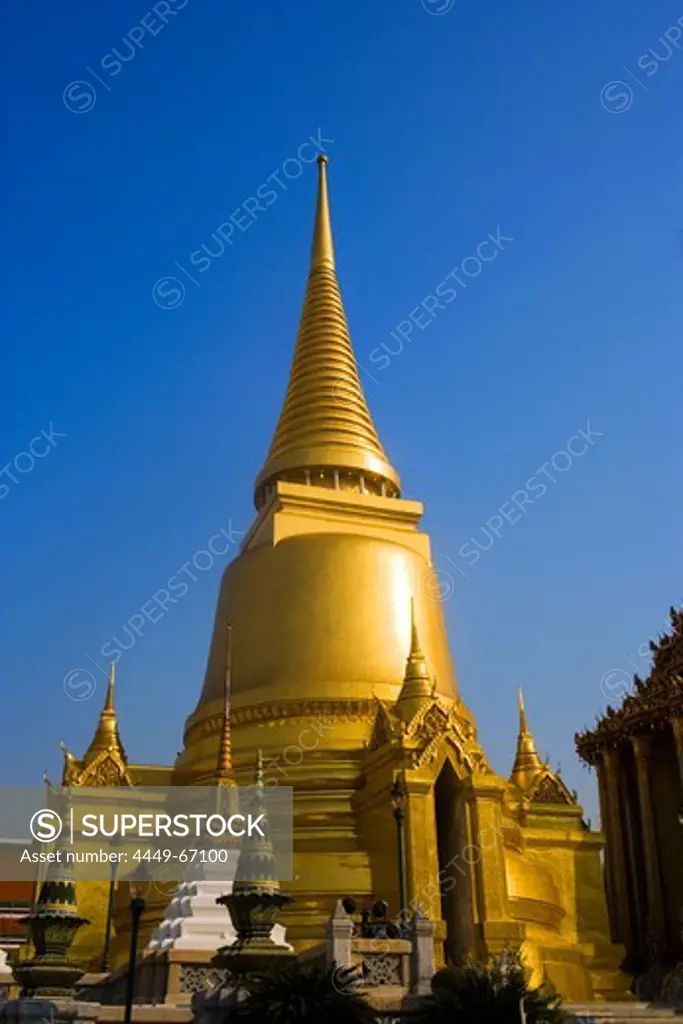 Phra Sri Rattana Chedi on the ground of the Wat Phra Kaew, the most important Buddhist temple of Thailand, Ko Ratanakosin, Bangkok, Thailand