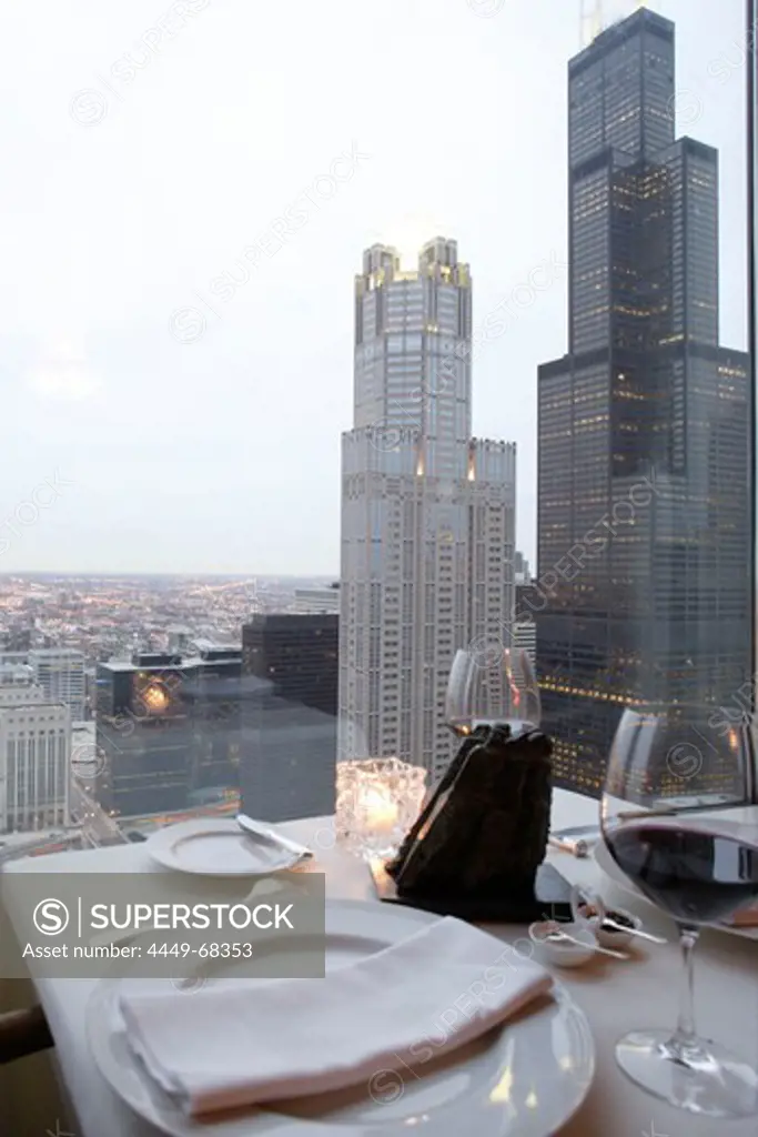 Everst Restaurant at 40th floor of Chicago Stock Exchange, view on to Sears Tower, Chicago, Illinois, USA