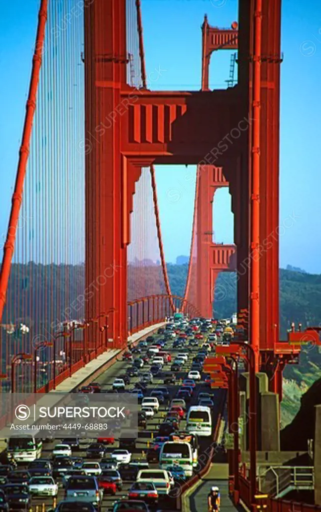 California San Francisco goln gate bridge traffic