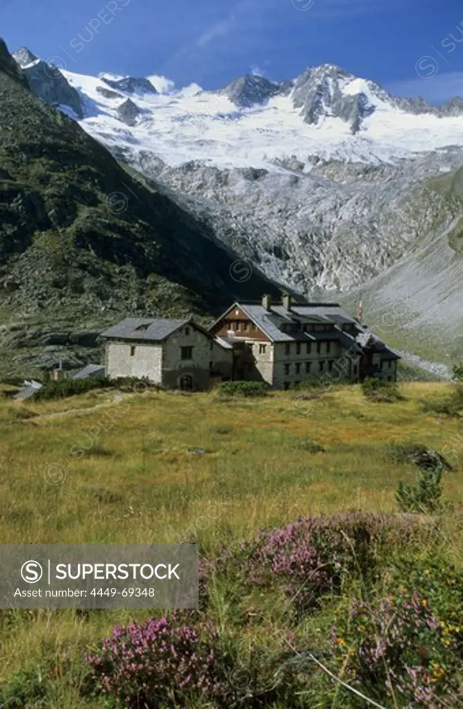 Berliner Huette and Grosser Moeseler, Zillertal range, Tyrol, Austria