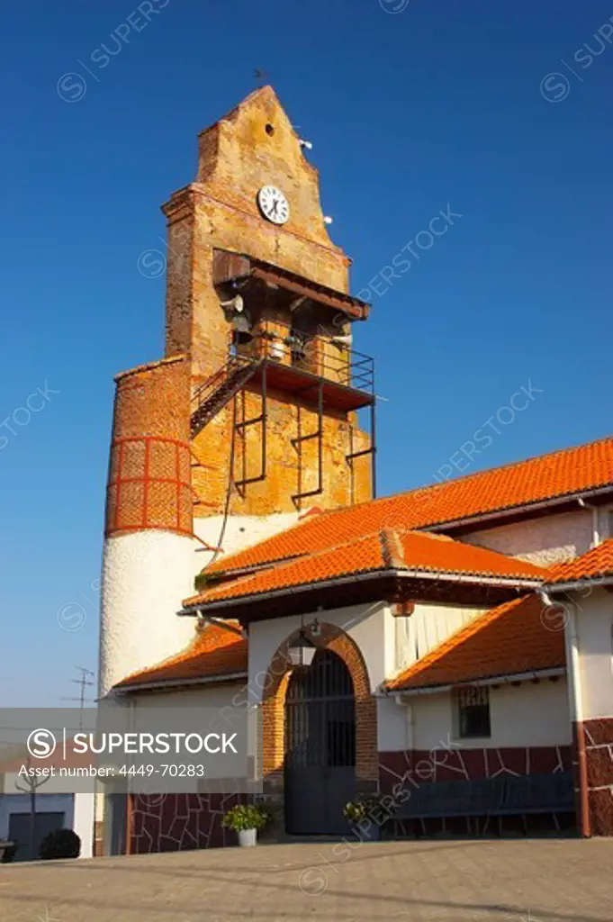 Church, Iglesia de Santiago, Villadangos del Paramo, Castilla Leon, Spain