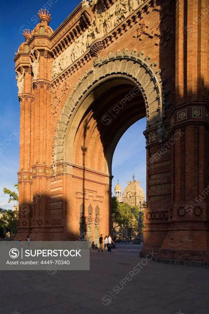 Arc de Triomf, Arch of triumph, Passeig Lluis Companys, building for the world exhibition 1888, Parc de la Ciutadella, Barcelona, Catalonia, Spain