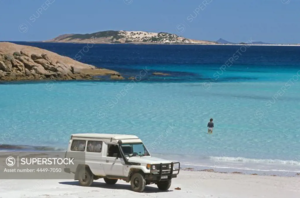 White sand beach on southern coast, Cape Le Grand NP, near Esperence, Southern Ocean, South Australia, Australia