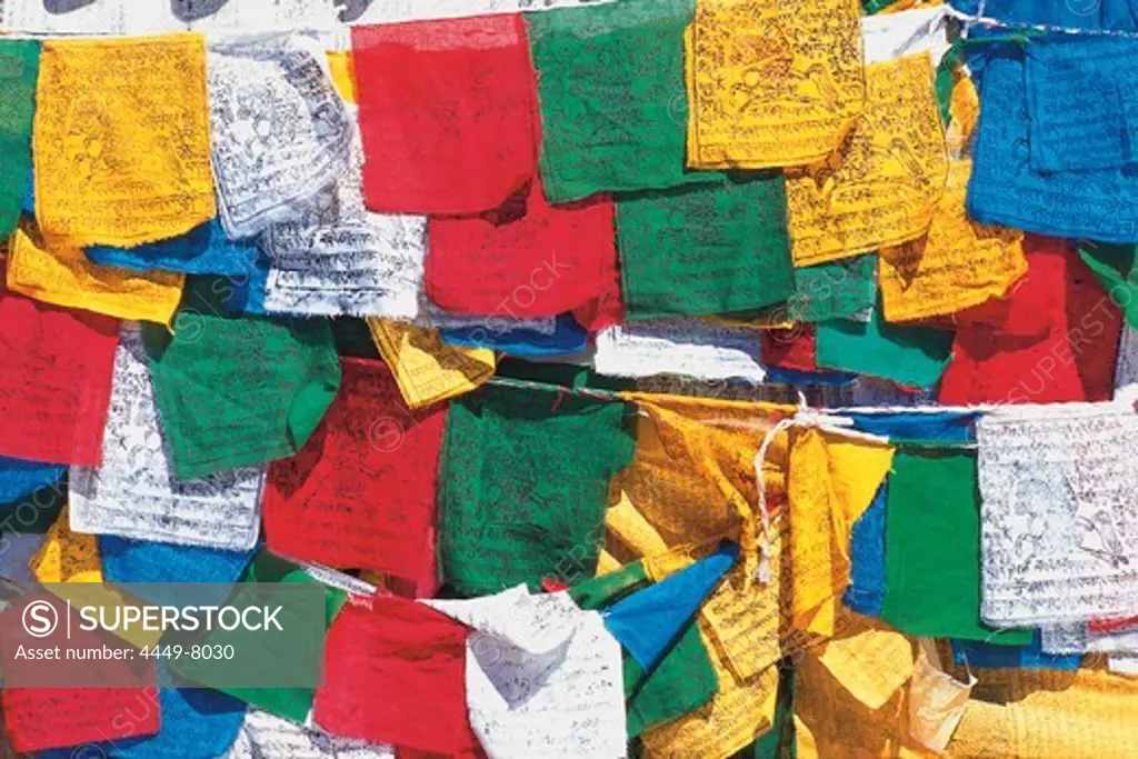 Colourful prayer flags hung on a line, Buddhismus, Kathmandu, Nepal