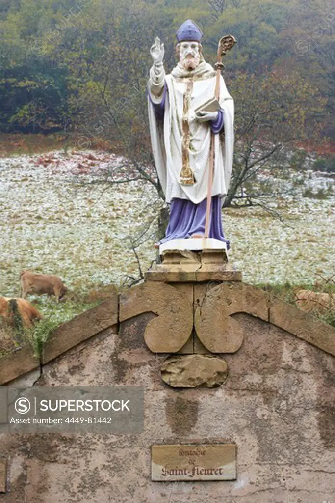 Statue of St Florian, The Way of St. James, Chemins de Saint Jacques, Via Podiensis, Estaing, Dept. Aveyron, Région Midi-Pyrénées, France, Europe