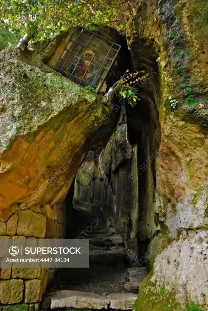 Etruscan artificially cut hollow way with image of a saint, Grosseto Region, Tuscany, Italy, Europe