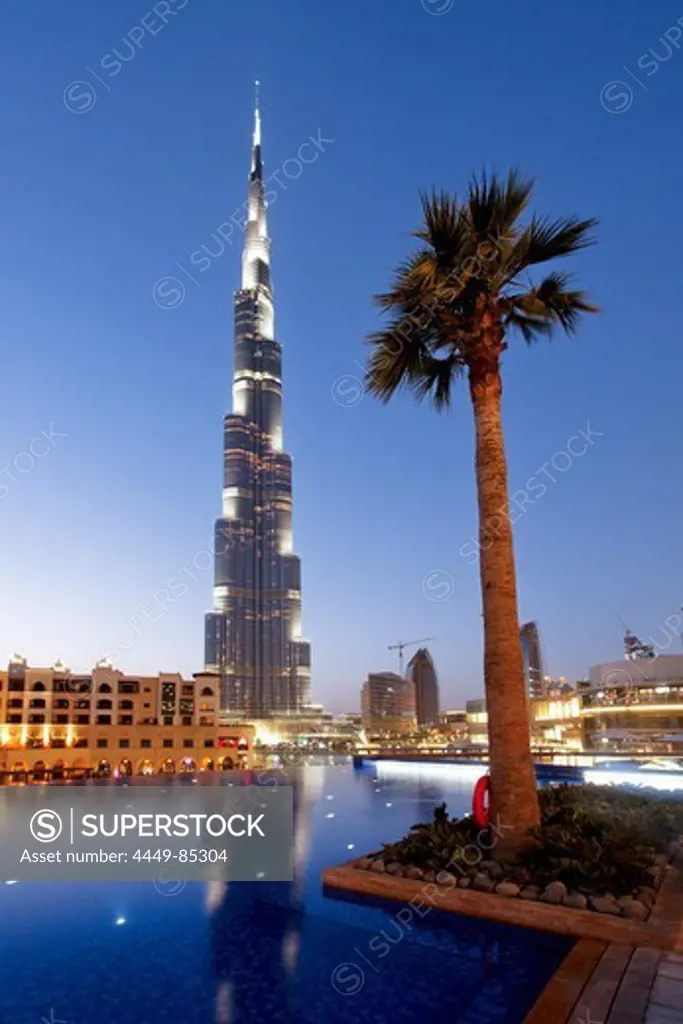 Burj Khalifa, highest Skycraper in the World, 828 meter, Burj Dubai, Dubai United Arab Emirates