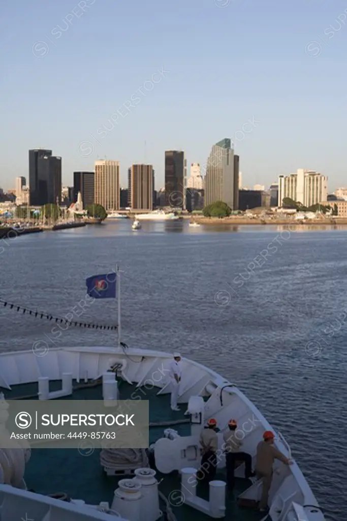 Bow of cruiseship MS Deutschland (Deilmann Cruises) and city skyline, Buenos Aires, Argentina, South America, America