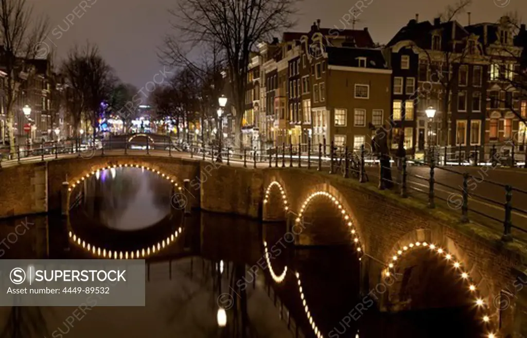 Seven Bridges, the convergence of the Keizersgracht and Reguliersgracht canals, Amsterdam, Netherlands