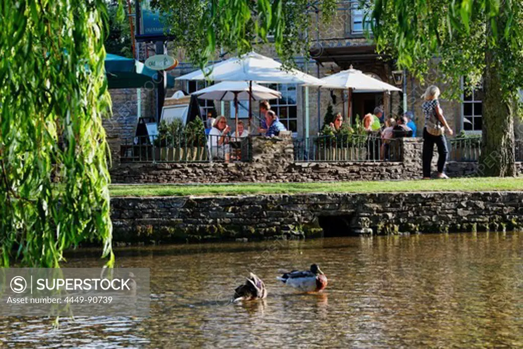 Cafe of the Olde Manse Hotel on the banks of Windrush river, Bourton-on-the-water, Gloucestershire, Cotswolds, England, Great Britain, Europe