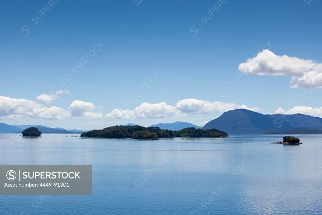 Islands in fjord passage, Chilean fjords, Magallanes y de la Antartica Chilena, Patagonia, Chile, South America