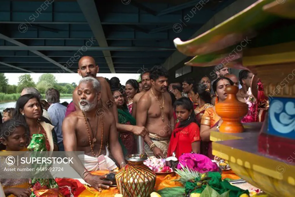 Annual Hindu ceremony for Tamils in Europe at Hamm, largest Hindu temple in Europe, Canal represents the Ganges River, Dravida Temple, Kamadchi, Puja, Hamm, North-Rhine Westphalia, Germany