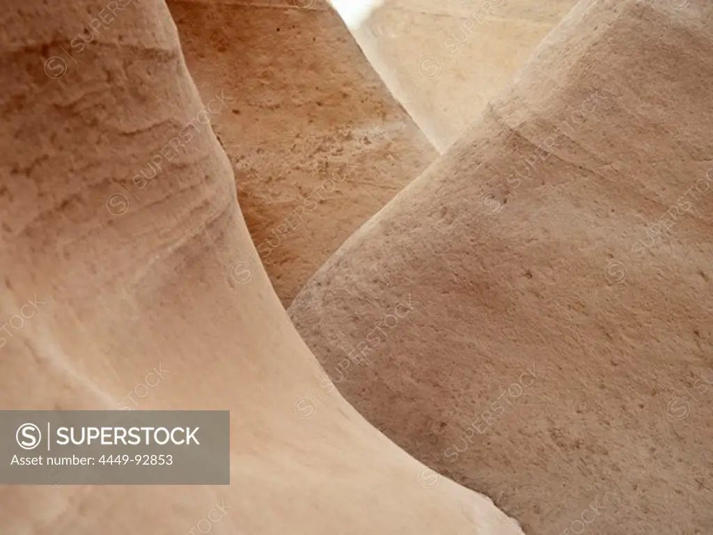 Detail of sandstone formations in canyon to Petra, UNESCO world herritage, Wadi Musa, Jordan, Middle East, Asia
