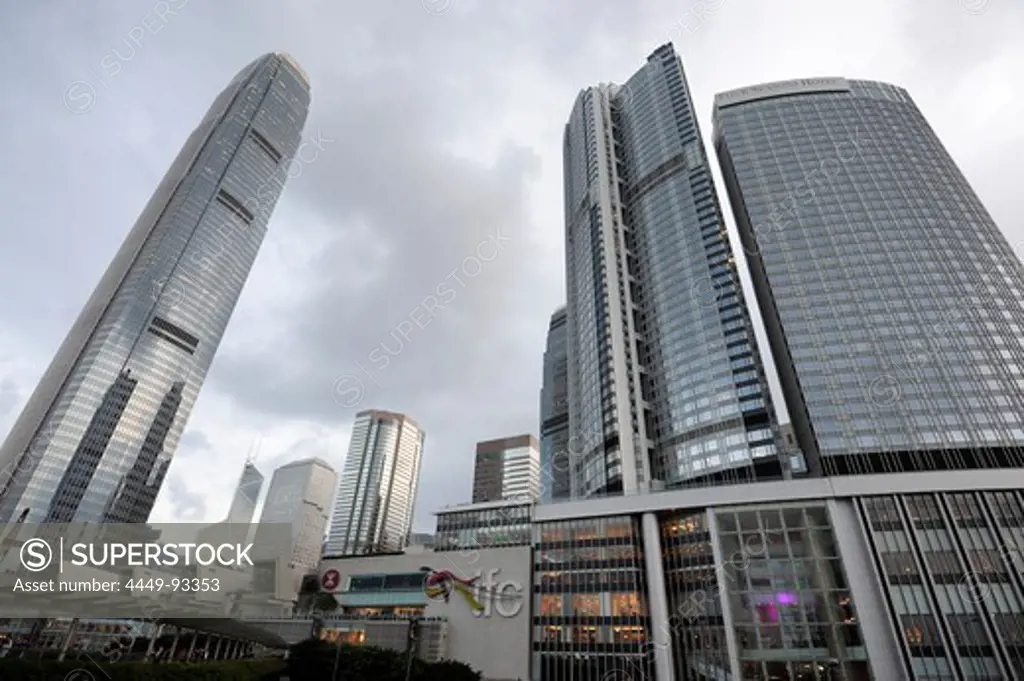 International Finance Centre, IFC skyscrapers, Tower Two and the Four Seasons hotel under clouded sky, Chung Wan, Central District, Hong Kong Island, Hongkong, China, Asia