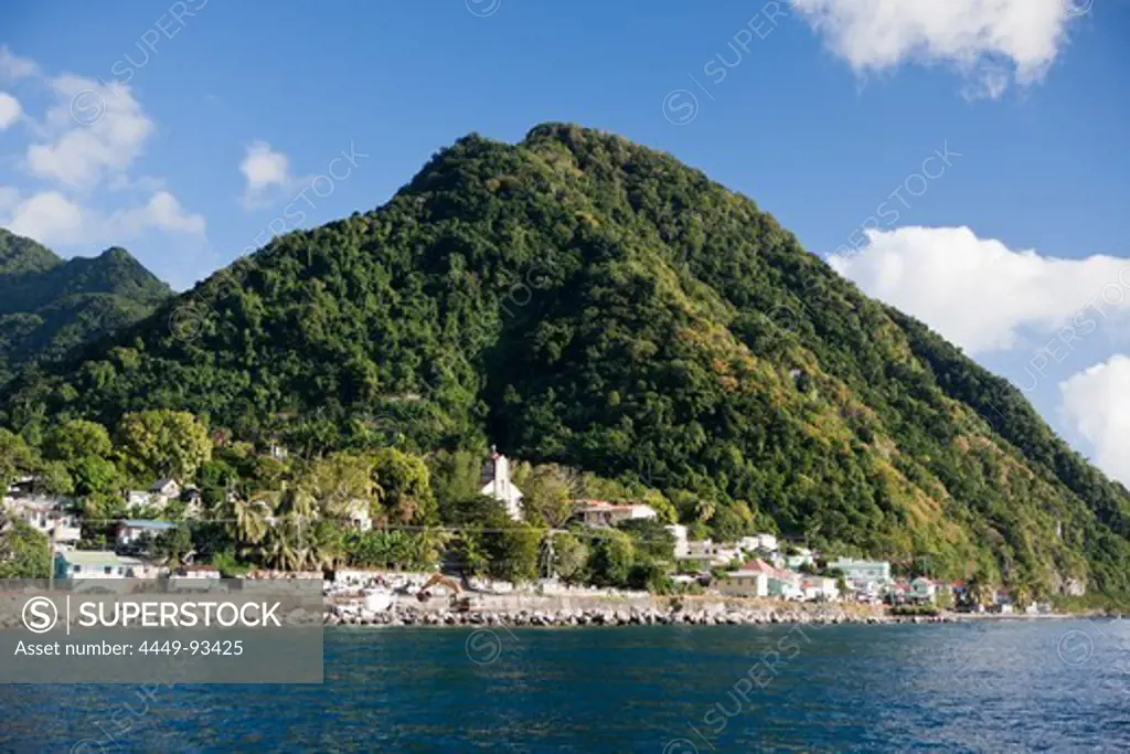 Coast close to Roseau, Caribbean Sea, Dominica, Leeward Antilles, Lesser Antilles, Antilles, Carribean, West Indies, Central America, North America