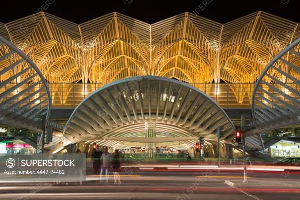 Gare do Oriente railway station, designed by Spanish architect Santiago Calatrava for the Expo 98, at Parque das Nacoes, Park of Nations at night, Lisbon, Lisboa, Portugal