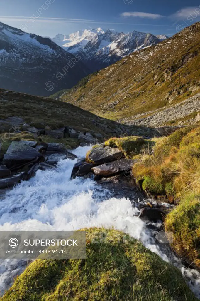 Mountain landscape and stream, Lapenkarbach, Lapenkar, Friesenbergalm, Grosser Greiner, Grosser Moeseler, Zillertaler Alps, Tyrol, Austria