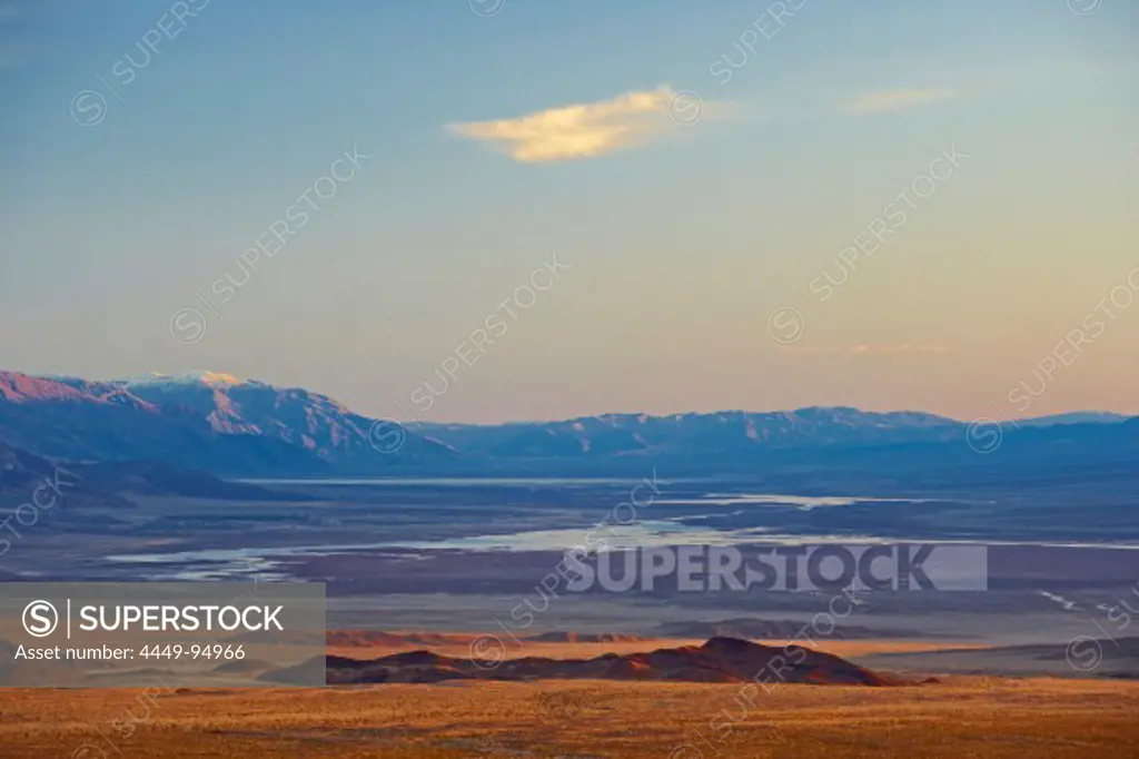 View of Death Valley and Amargosa Range in the evening, Death Valley National Park, California, USA, America