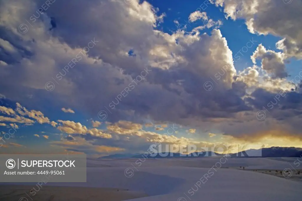 Evening at White Sands National Monument, New Mexico, USA, America