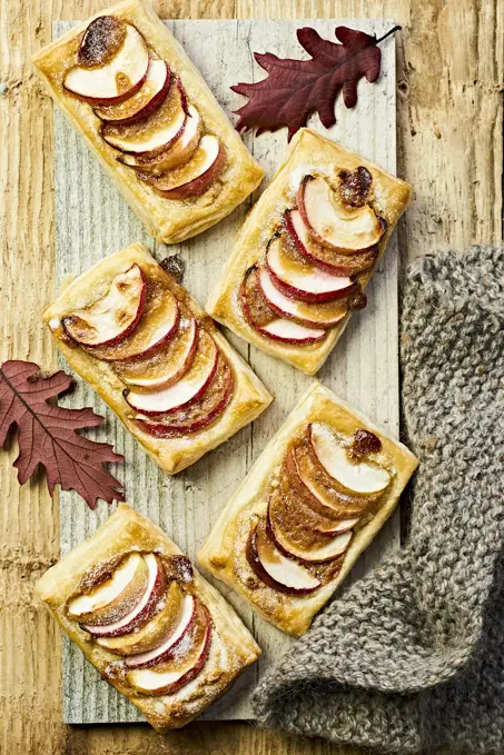 Autumnal apple tarts