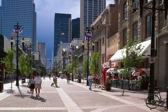 Pedestrian zone, Stephen Ave Mall, Calgary, Alberta Canada, North America, America
