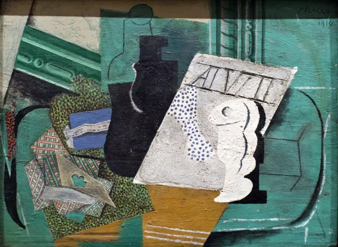 Playing Cards; Tobacco Bottle and Glass. (Pablo Picasso; 1881 - 1973; 1914; Ol; Kohle und Sand auf Pappe auf Holz)