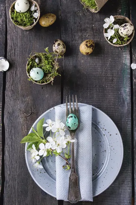 An Easter table decoration by Natasha Breen @natashabreenphoto at The Picture Pantry
