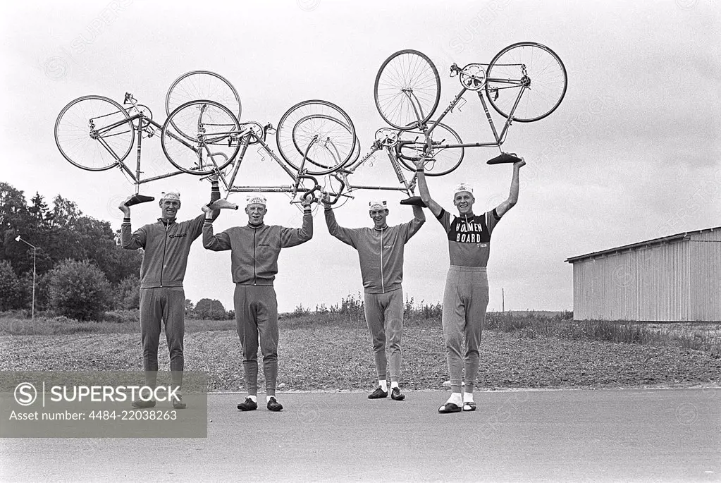 1960s cyclists. The Fglum brothers were Swedish cyclist Erik, Gˆsta, Sture and Tomas Pettersson. The brothers won the team time trial World Amateur Cycling Championships between 1967ñ1969 along with a silver medal at the 1968 Summer Olympics. They were awarded the Svenska Dagbladet Gold Medal. Sweden 1967