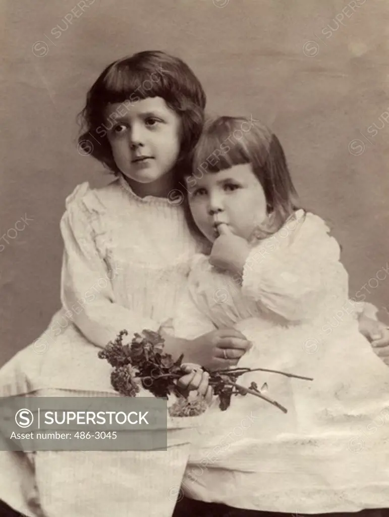 USA, Boston, 50 State Street, Portrait of two girls, 1887