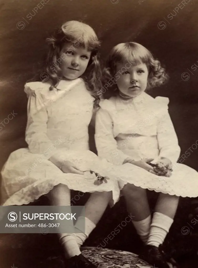 USA, Rhode Island, Newport, Portrait of two girls, 1887