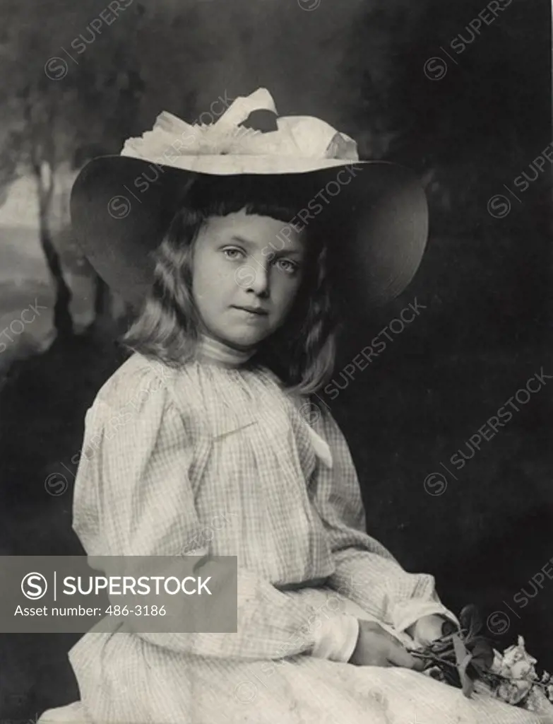 USA, Rhode Island, Newport, Portrait of girl in white dress wearing hat, 1898