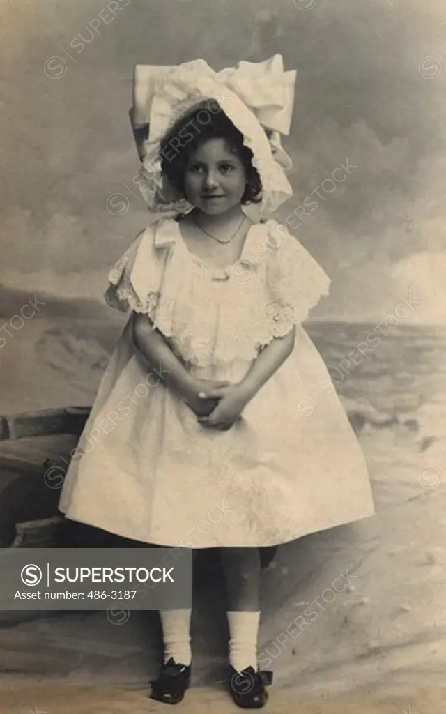 USA, Rhode Island, Newport, Portrait of girl in white dress, 1897