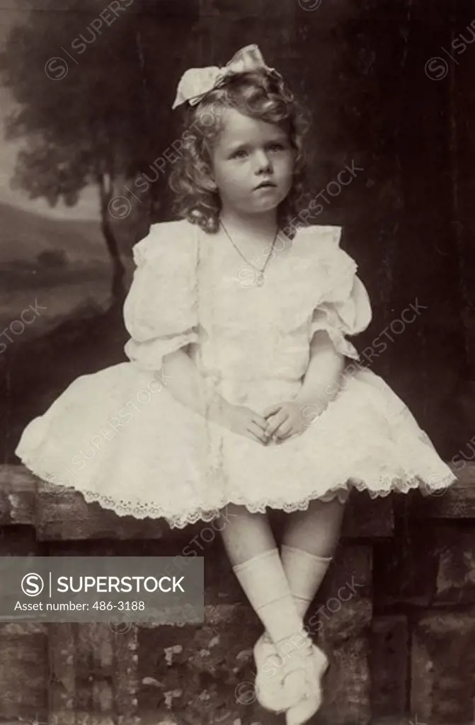 USA, Rhode Island, Newport, Portrait of girl in white dress, 1898