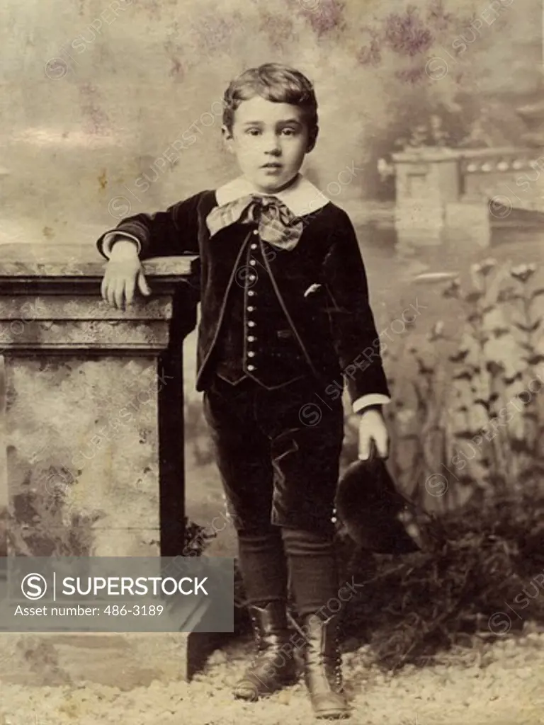 USA, Rhode Island, Newport, Portrait of boy in velvet outfit, 1888
